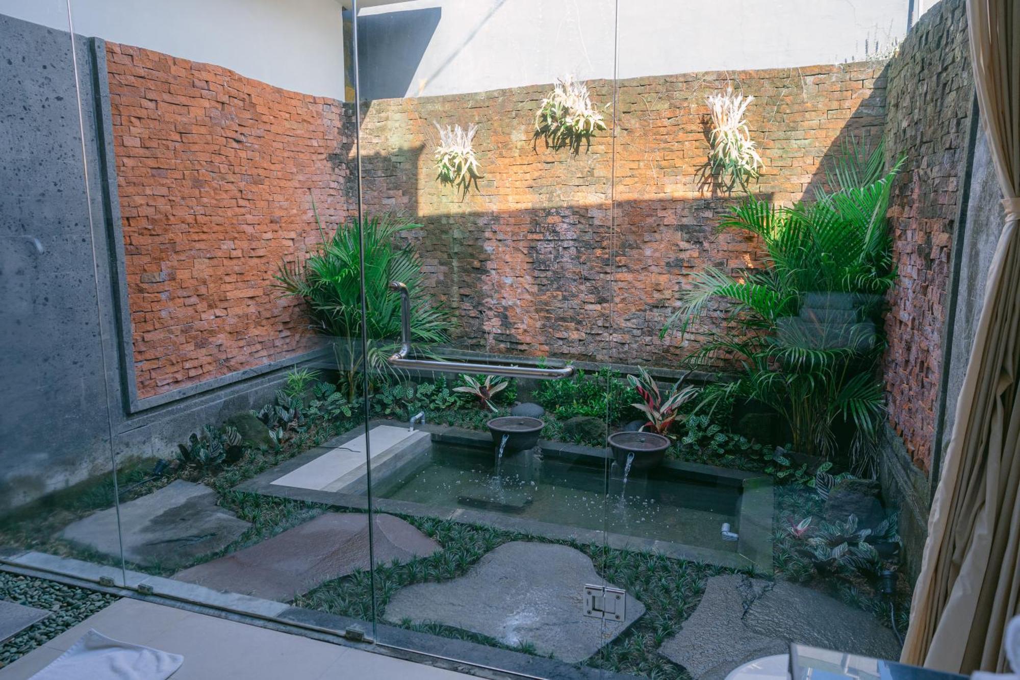 2 Seasons Villa Sun - Luxury With Private Pool Ubud Eksteriør billede
